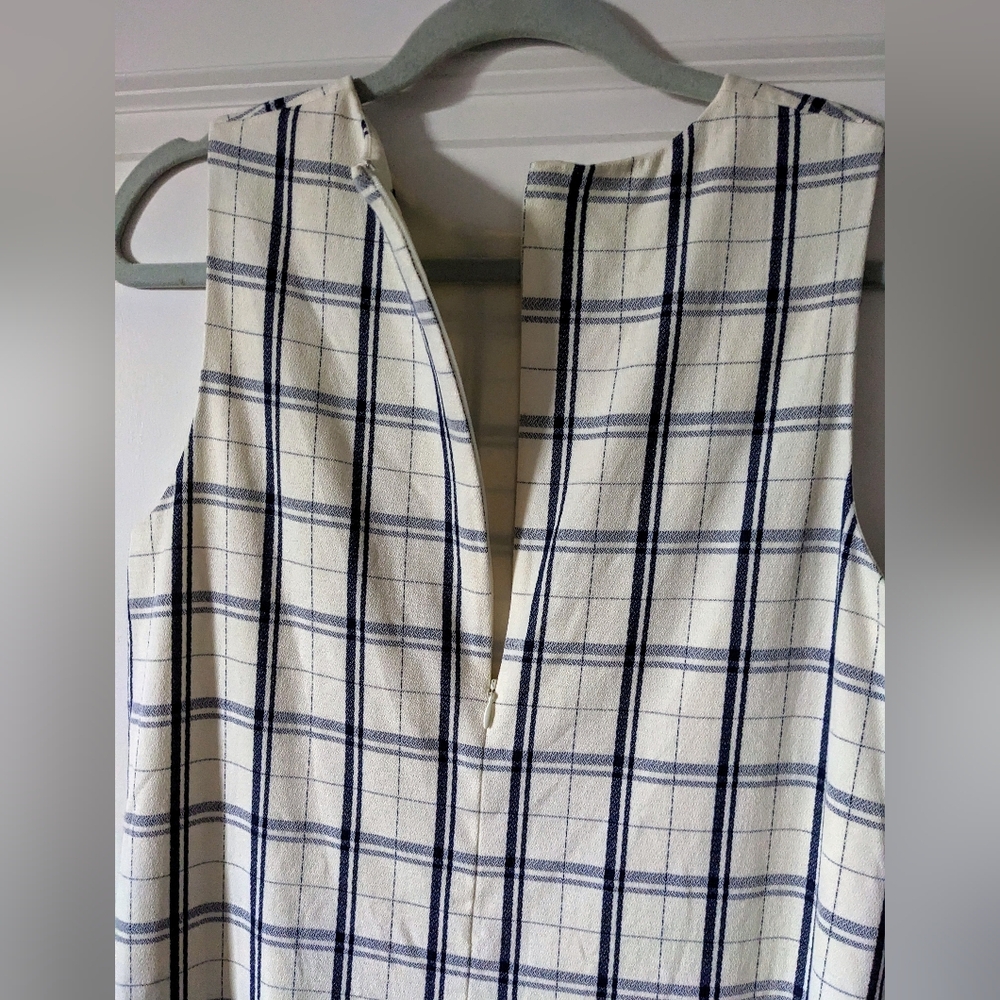 Theory Printed Shift Dress - Picture 9 of 10